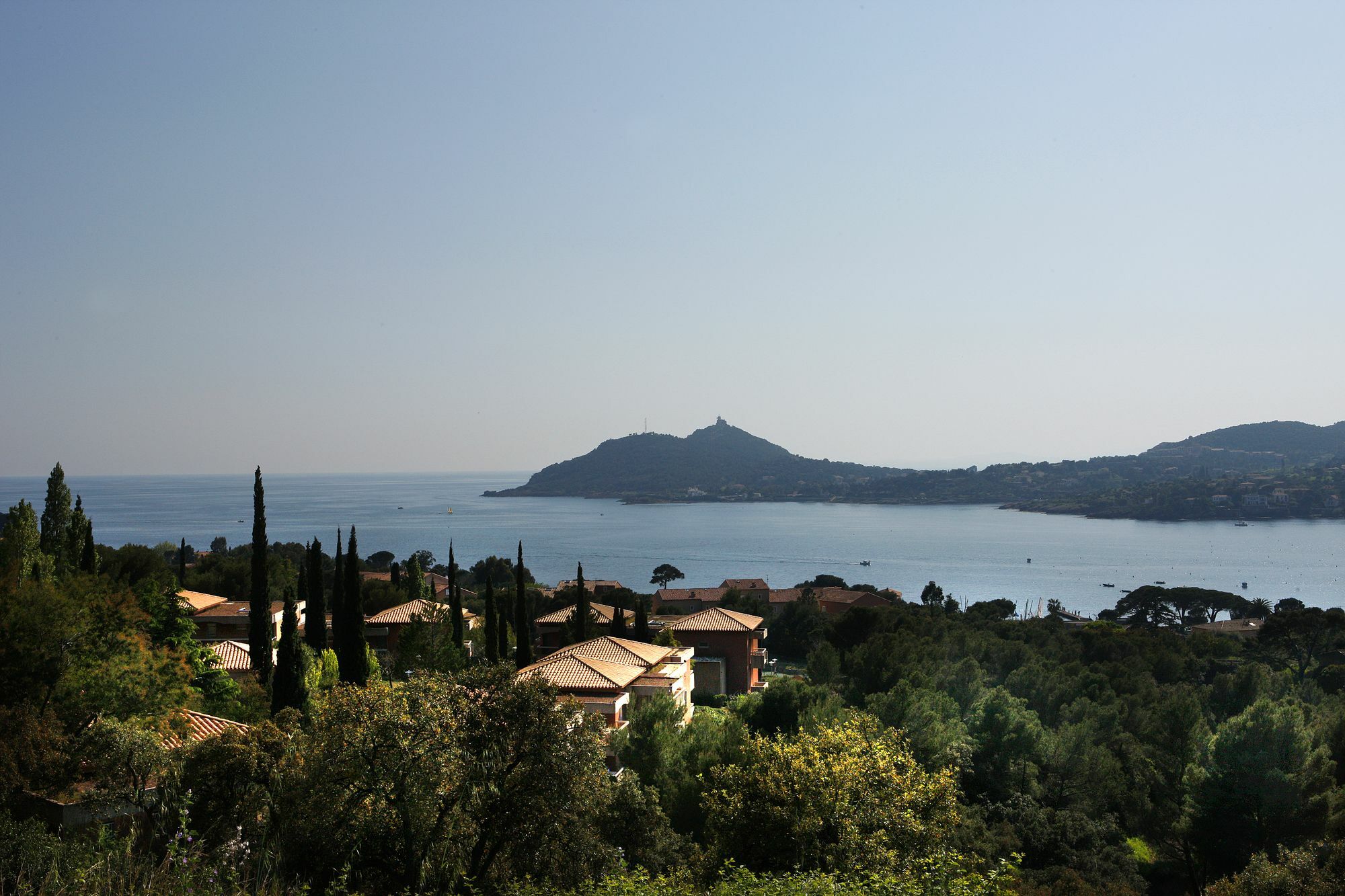 Village Club Les Mas De L'Esterel Saint-Raphael  Exterior photo